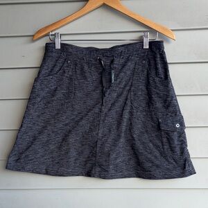 Kuhl charcoal skirt.  Medium.  Great condition.